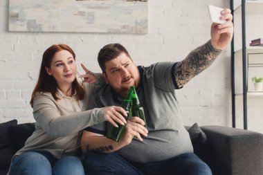 Çift alarak selfie kilolu