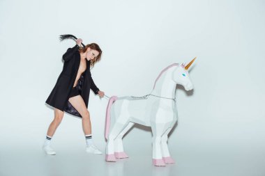 erkek boxer şort ve ceket dayak büyük tek boynuzlu Grey kırbaç kamçı ile