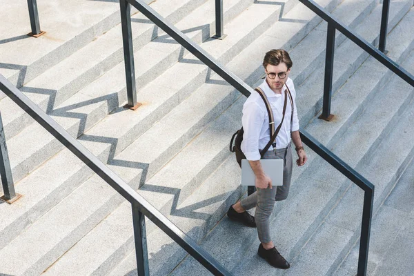 High Angle View Handsome Young Man Walking Stairs Laptop City — Stock Photo, Image