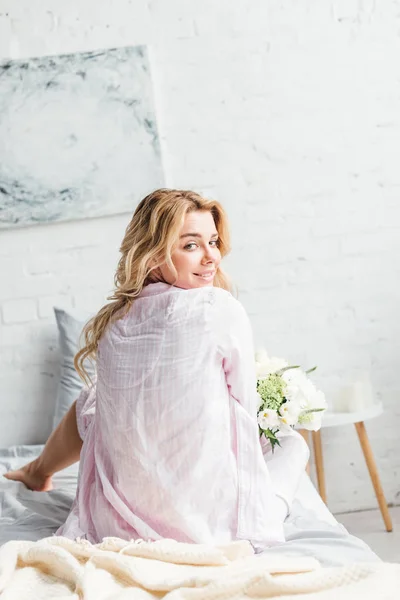 Selective Focus Pretty Girl Sitting Bed Flowers — Stock Photo, Image