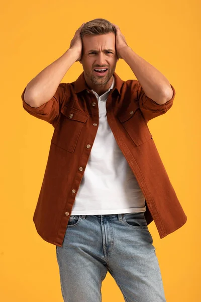 Hombre Emocional Tocando Cabeza Aislado Naranja —  Fotos de Stock