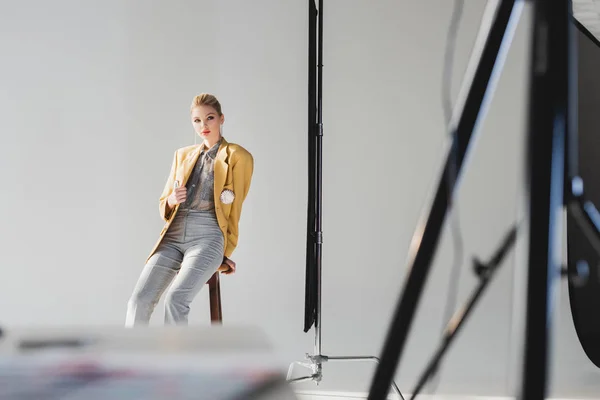 Selective Focus Stylish Model Posing Sitting Stool Backstage — Stock Photo, Image