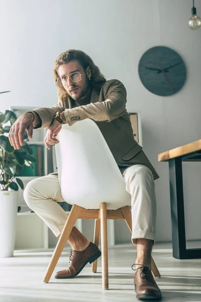 Elegant Fashionable Businessman Posing Chair Sunlight Office — Stock Photo, Image