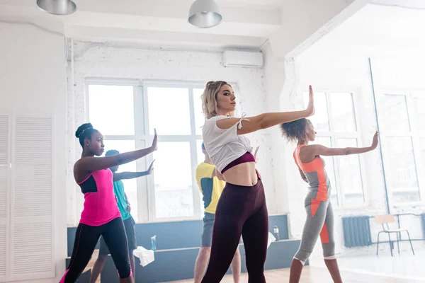 Selective Focus Young Multicultural Dancers Practicing Zumba Together Dance Studio — Stock Photo, Image