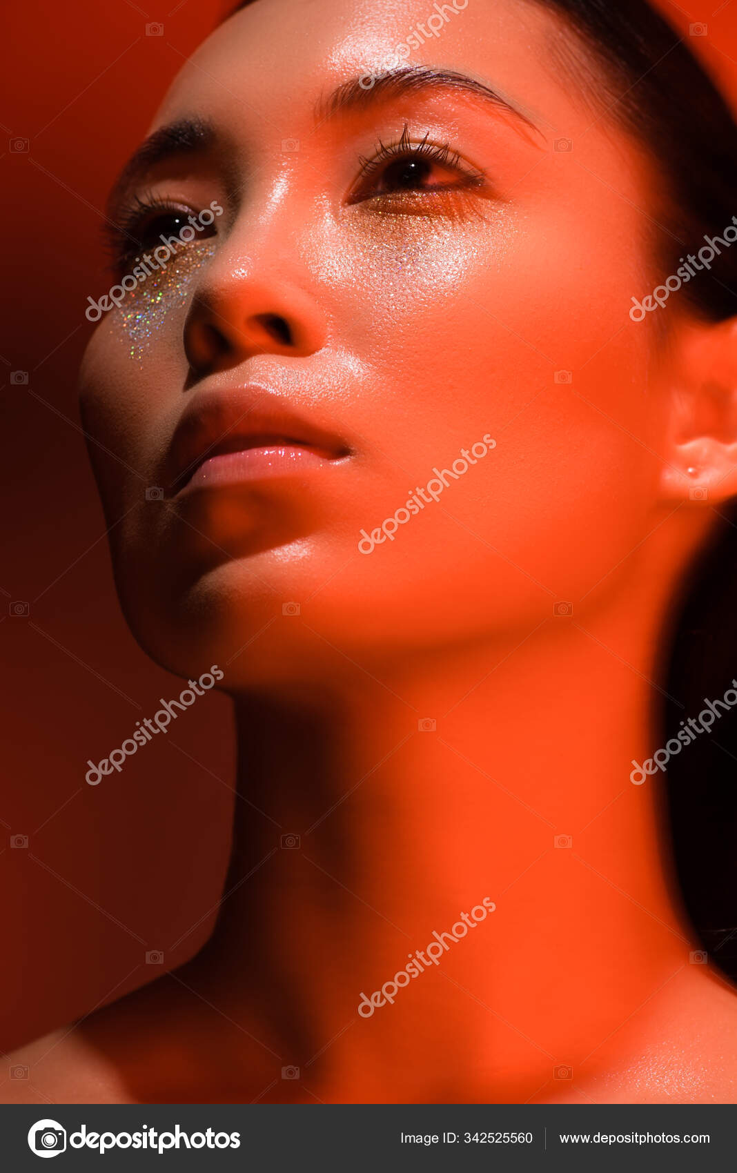 이브랩을 알고 있는 스치니 있을까? 7년전 여기를 처음 만났어. 만남의시작은 진단앱이었는데 하드웨어 전안 측정기의 매력에 반하고  말았지. 이십년넘게 뷰티판에 있으면서 봤던 가장 빠르고 정확한 측정분석장치였거든. 이브는 대만 It천재인 이글이 CEO지만 생산은 ..., image size:1068x1700