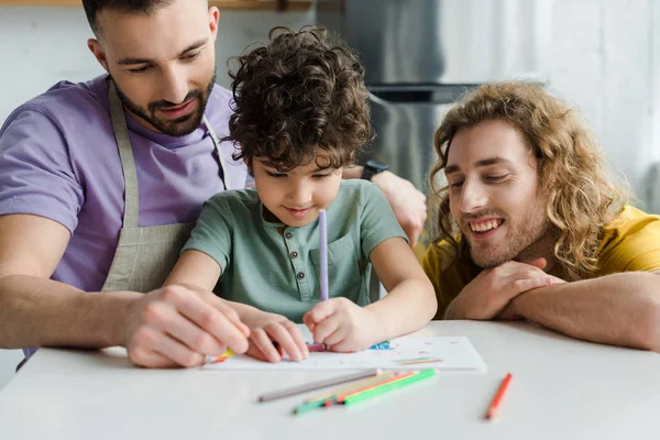 Selective Focus Mixed Race Kid Drawing Happy Homosexual Parents — Stock Photo, Image