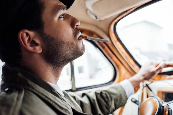 Selective Focus Mafioso Smoking Holding Steering Wheel Car — Stock Photo, Image