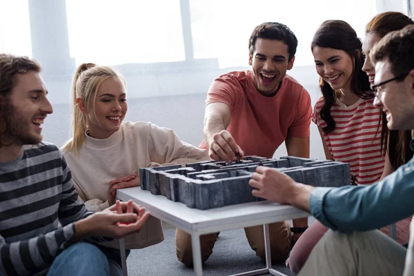 Kyiv Ukraine January 2020 Cheerful Friends Playing Labyrinth Board Game — Stock Photo, Image