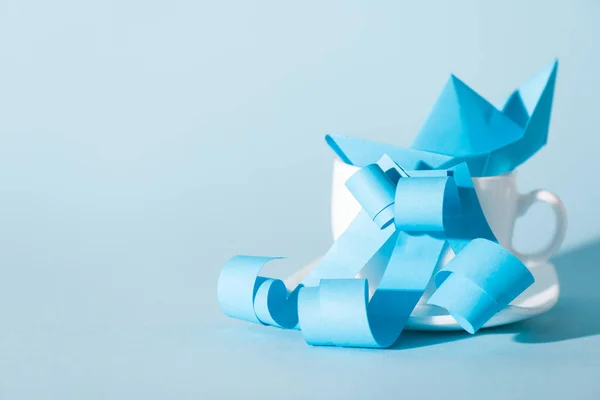 Paper Ship White Cup Ribbons Blue — Stock Photo, Image