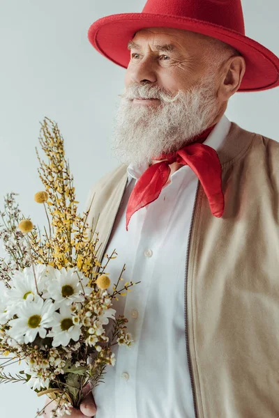 Stylish Senior Man Red Hat Holding Bouquet Wildflowers Isolated Grey — Stock Photo, Image