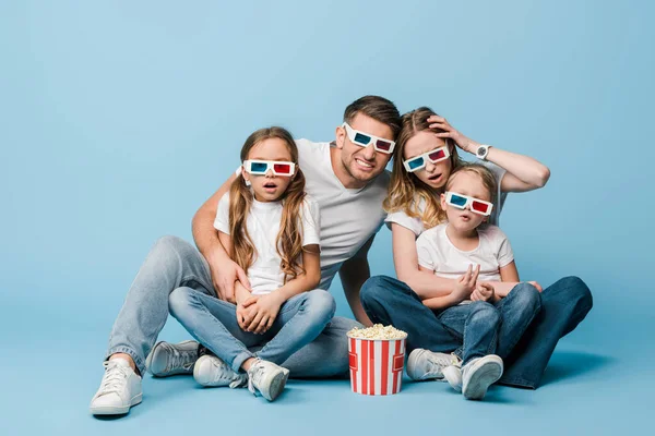 Shocked Family Glasses Watching Movie Holding Popcorn Bucket Blue — Stock Photo, Image