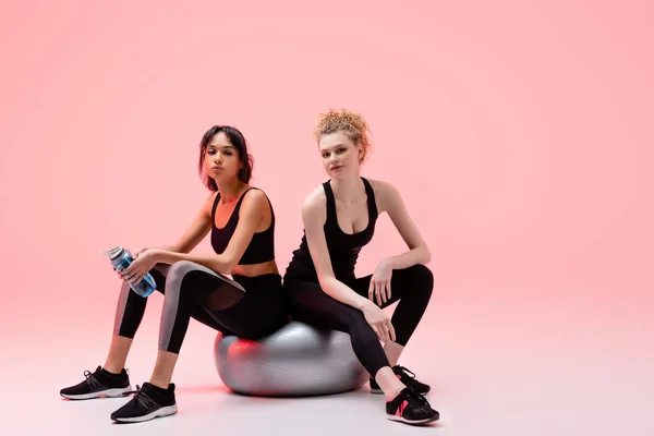 Sportive Girl Sitting Fitness Mall African American Woman Holding Sports — Stock Photo, Image