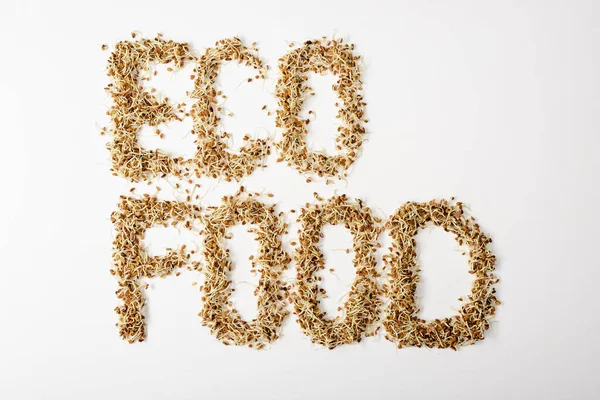 Beyaz Arka Planda Filizlerden Yapılmış Ekolojik Gıda Harflerinin Üst Görünümü — Stok fotoğraf