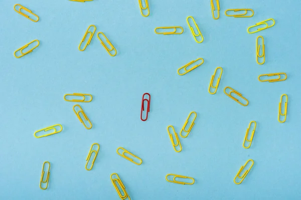 Top View Unique Red Paper Clip Yellow Blue — Stock Photo, Image