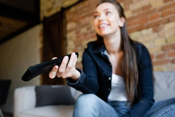 Selective Focus Young Happy Woman Holding Remote Controller While Watching — Stock Photo, Image