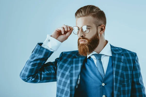 Uomo alla moda in giacca blu — Foto stock