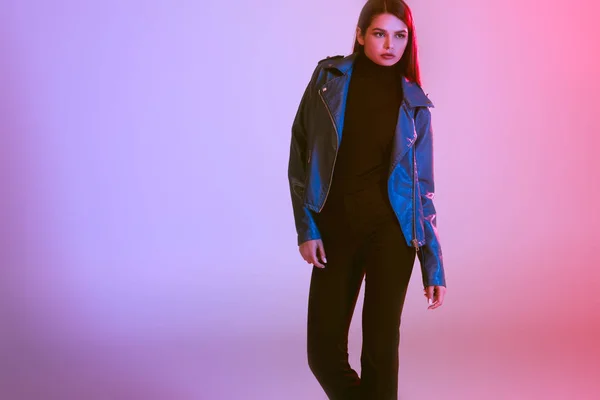 Fashionable girl in leather jacket — Stock Photo