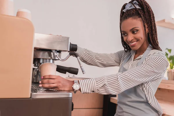 Barista making coffee with machine — Stock Photo