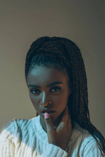 Bella donna afro-americana — Foto stock