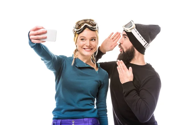 Snowboarders tomando selfie - foto de stock