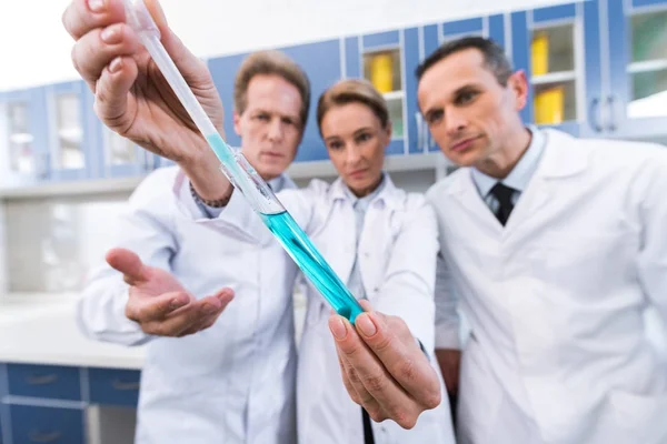 Scientists making experiment — Stock Photo