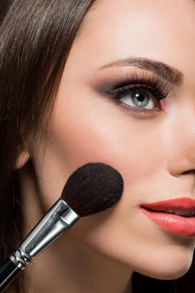 Frau beim Make-up — Stockfoto