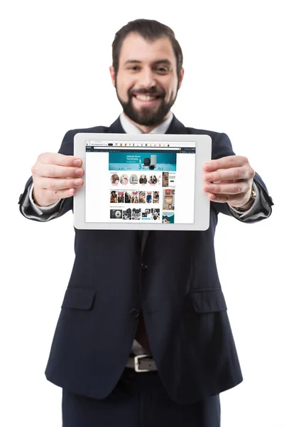 Tablet with amazon website — Stock Photo