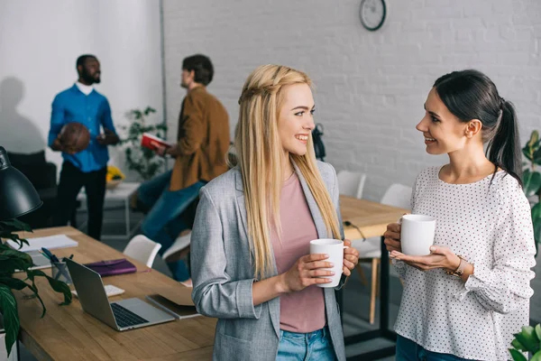 Talking — Stock Photo