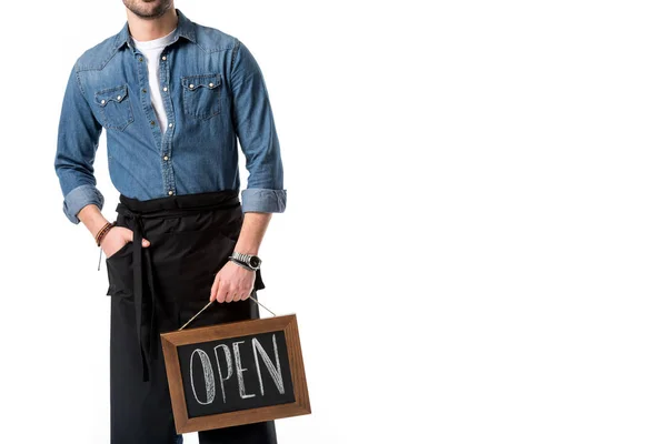 Abgeschnittene Aufnahme des Kellners mit offener Tafel in der Hand isoliert auf Weiß — Stockfoto