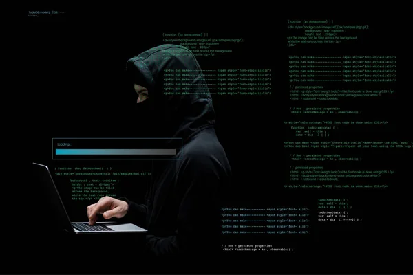 Hacker anonimo in cappuccio e maschera utilizzando laptop vicino ai dati su nero — Foto stock