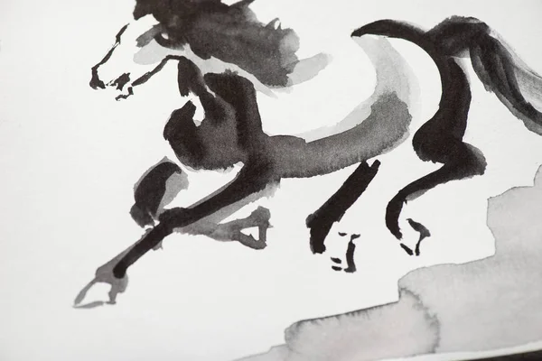 Papier avec peinture japonaise avec cheval gris — Photo de stock