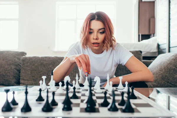 Attractive Girl Playing Chess Self Isolation Selective Focus — Stock Photo, Image
