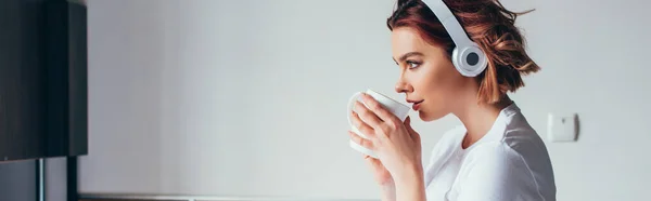 Beautiful Girl Drinking Coffee Listening Music Headphones Bed Self Isolation — Stock Photo, Image