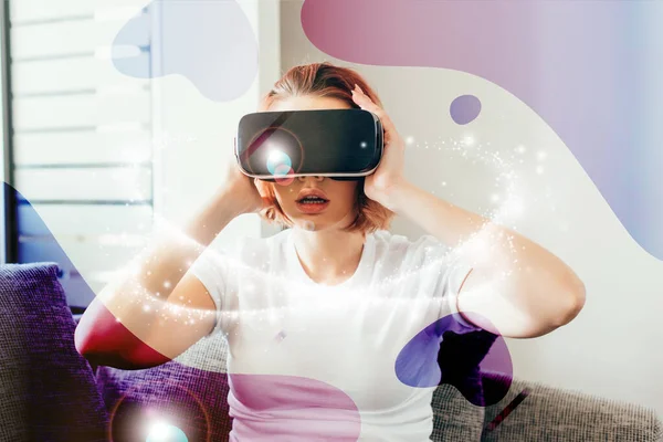 Emotional Girl Using Virtual Reality Headset Glowing Signs Home Quarantine — Stock Photo, Image