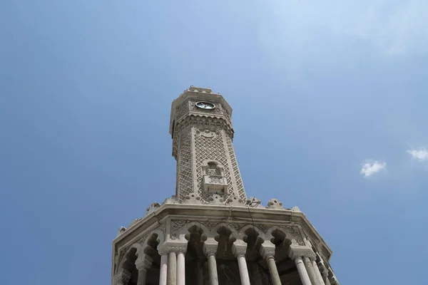 Izmir, Turkiet, klocktornet vid torget Konak — Stockfoto