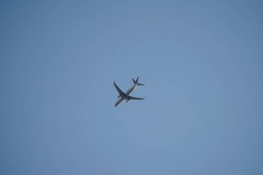 Uçak gökyüzü, alt, alt tarafı