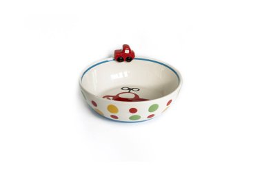 Beyaz bir arka plan üzerinde çocuğun gıda kase