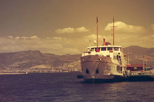 Buque Transbordador Pasajeros Izmir —  Fotos de Stock