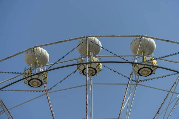 Rueda Fortuna Fondo Del Cielo Azul —  Fotos de Stock