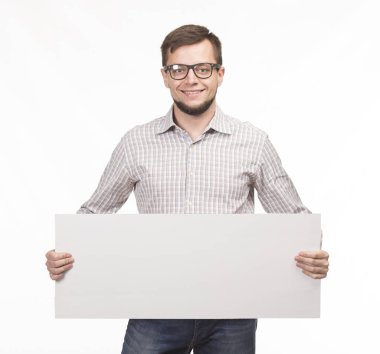 Sunu gösterilen, afiş üzerinde işaret mutlu delikanlı