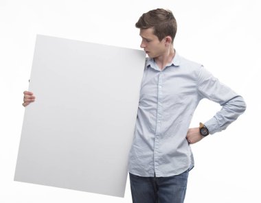 Sunu gösterilen g üzerinde afiş üzerinde işaret mutlu bir adam