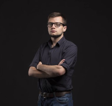 Kendine güvenen delikanlı