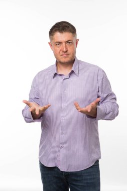 Genç adam eller tarafından gösterilen sıktı.