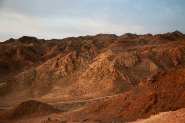 Charyn Kanyonu, Kazakistan 'da Mars manzarasına benzer ünlü bir yerdir.