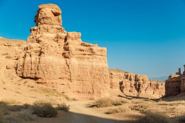 Charyn Kanyonu, Kazakistan 'da Mars manzarasına benzer ünlü bir yerdir.