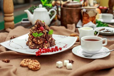 Böğürtlenli Fransız keki.