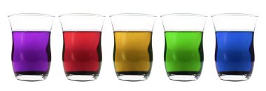 Shot bardaklarında alkollü kokteyl koleksiyonu. Atışlar