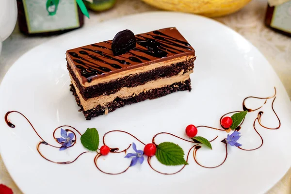 Sachertorte Mit Keksen Schokolade Zartheit Einer Glasur Aus Natürlicher Hochwertiger — Stockfoto