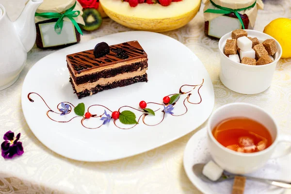 Sachertorte Mit Keksen Schokolade Zartheit Einer Glasur Aus Natürlicher Hochwertiger — Stockfoto