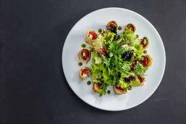 Taze yeşillikli Arap Fatuma Yuvarlakları